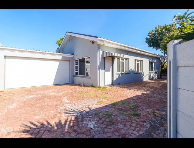 4 BEDROOM HOUSE FOR SALE IN FLAMINGO VLEI